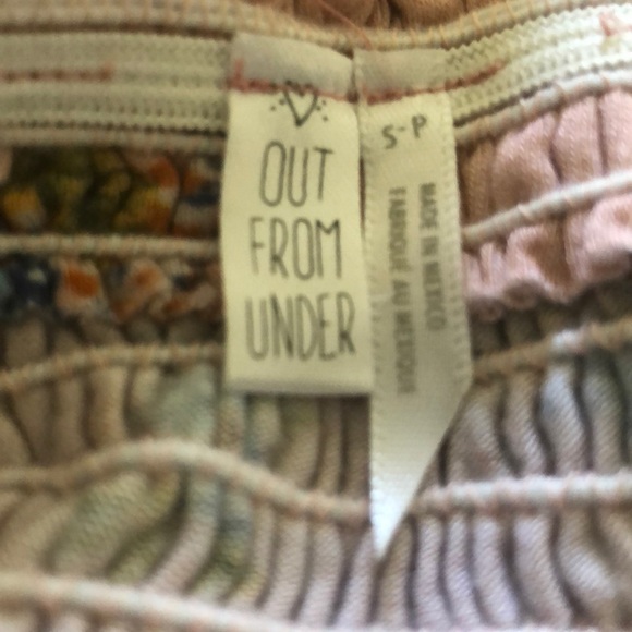 Adorable pink with petite flowers bodysuit. - Picture 3 of 4